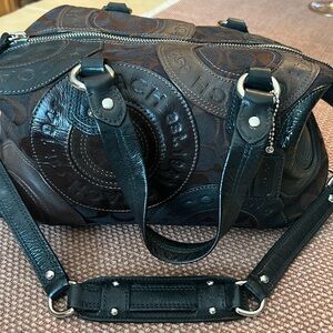 Beautiful coach bag in great condition.